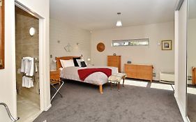 The Apartment Within - Christchurch Holiday Homes